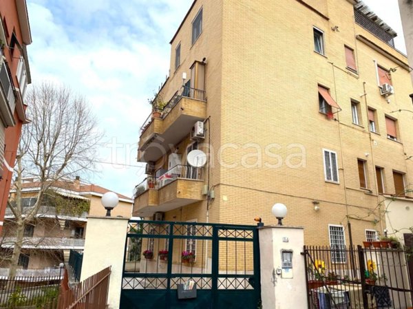 appartamento in vendita a Roma in zona Aurelio