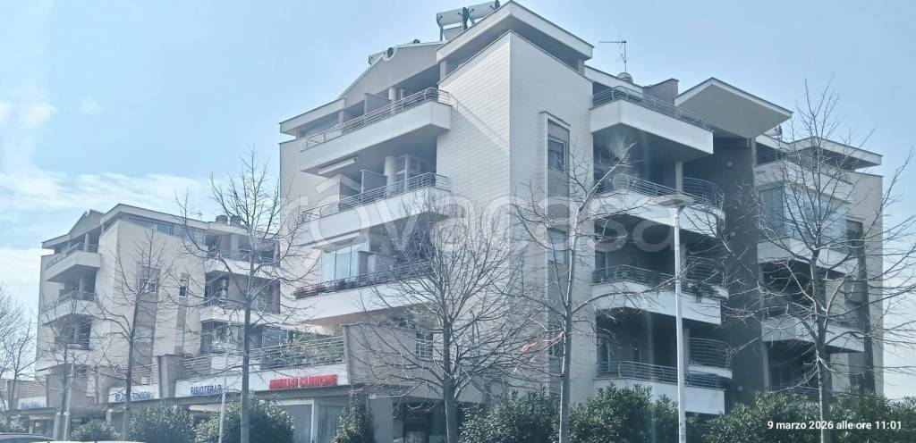 appartamento in vendita a Roma in zona Acilia