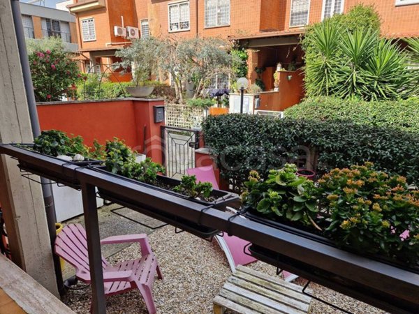 casa indipendente in vendita a Roma in zona Acilia