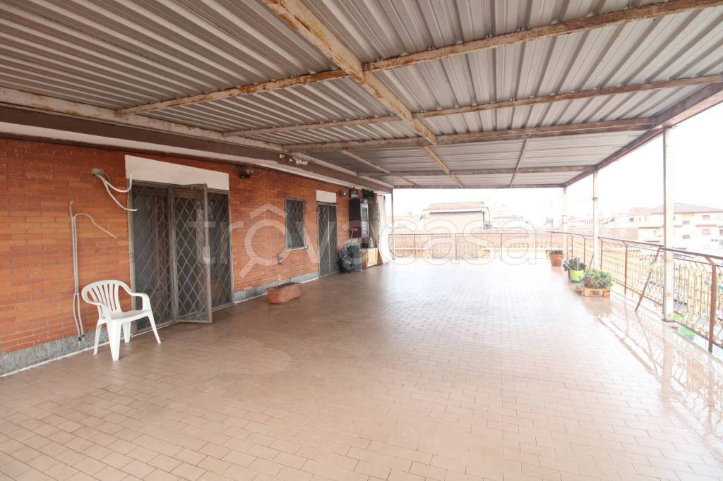 appartamento in vendita a Roma in zona Colle Prenestino