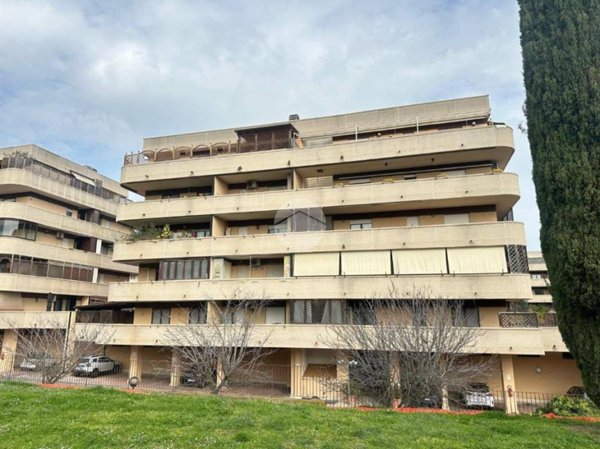 appartamento in vendita a Roma in zona Vitinia