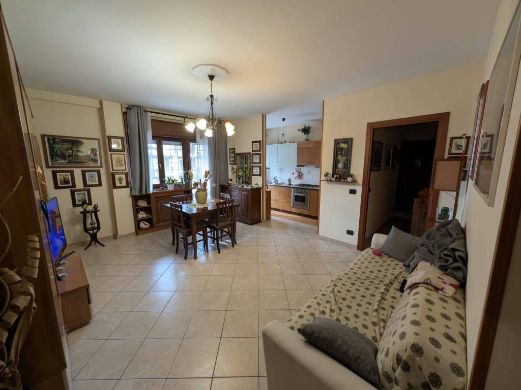 appartamento in vendita a Roma in zona Ponte Mammolo