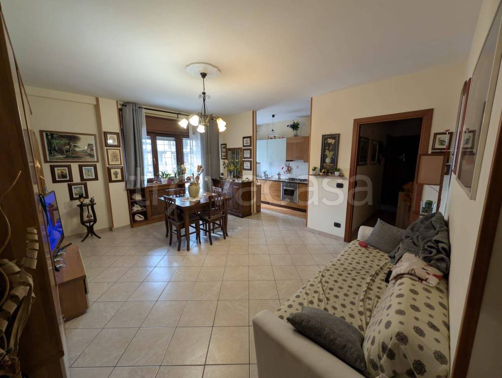 appartamento in vendita a Roma in zona Ponte Mammolo