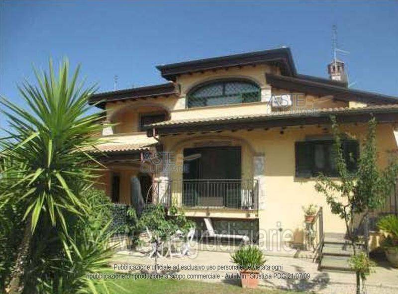 casa indipendente in vendita a Roma in zona Tor Vergata/Torrenova