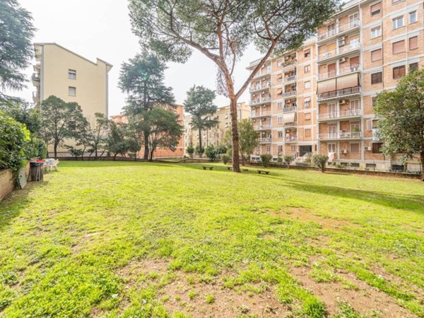 appartamento in vendita a Roma in zona Cinecittà