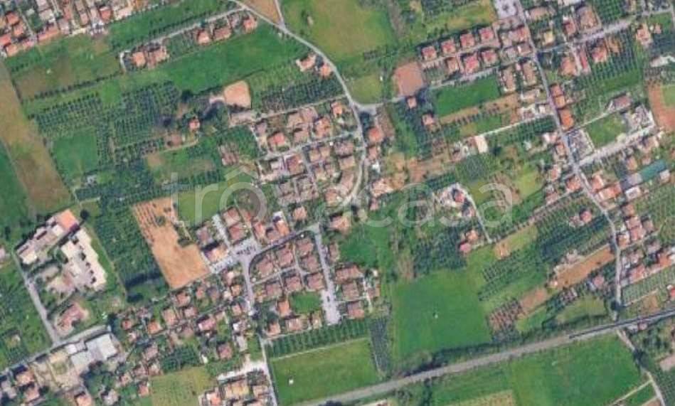 casa indipendente in vendita a Roma