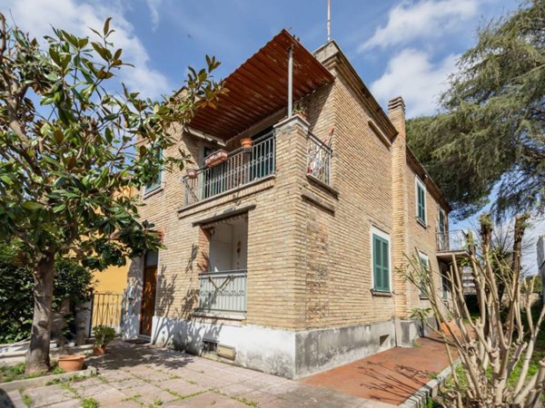 casa indipendente in vendita a Roma in zona Torrevecchia