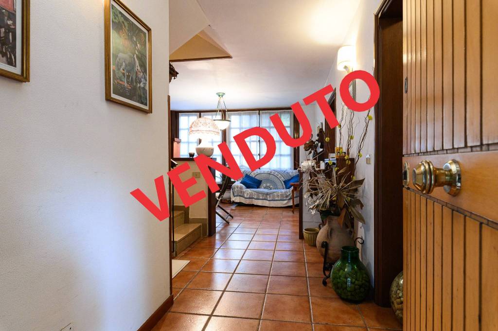 casa indipendente in vendita a Roma in zona Collatino