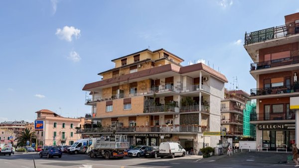 appartamento in vendita a Roma in zona Gianicolense