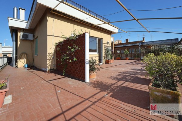 appartamento in vendita a Roma in zona Monte Sacro/Talenti