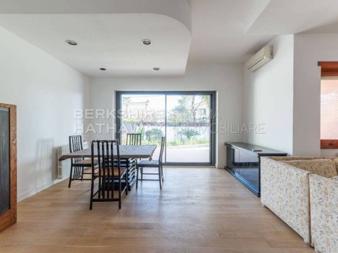 casa indipendente in vendita a Roma in zona Infernetto