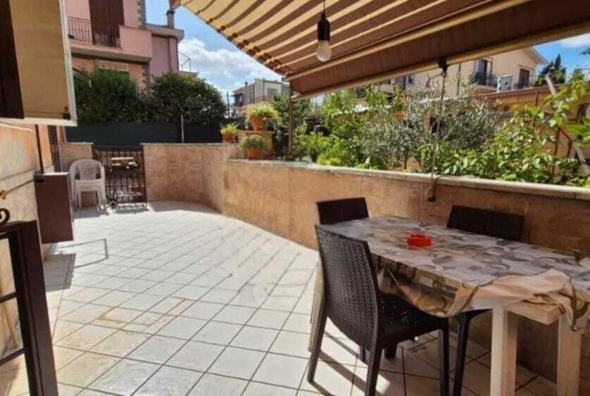 appartamento in vendita a Roma in zona Torre Gaia
