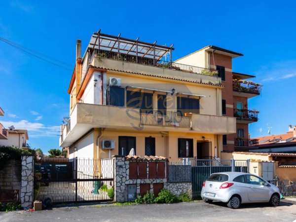 appartamento in vendita a Roma in zona Tor Vergata/Torrenova