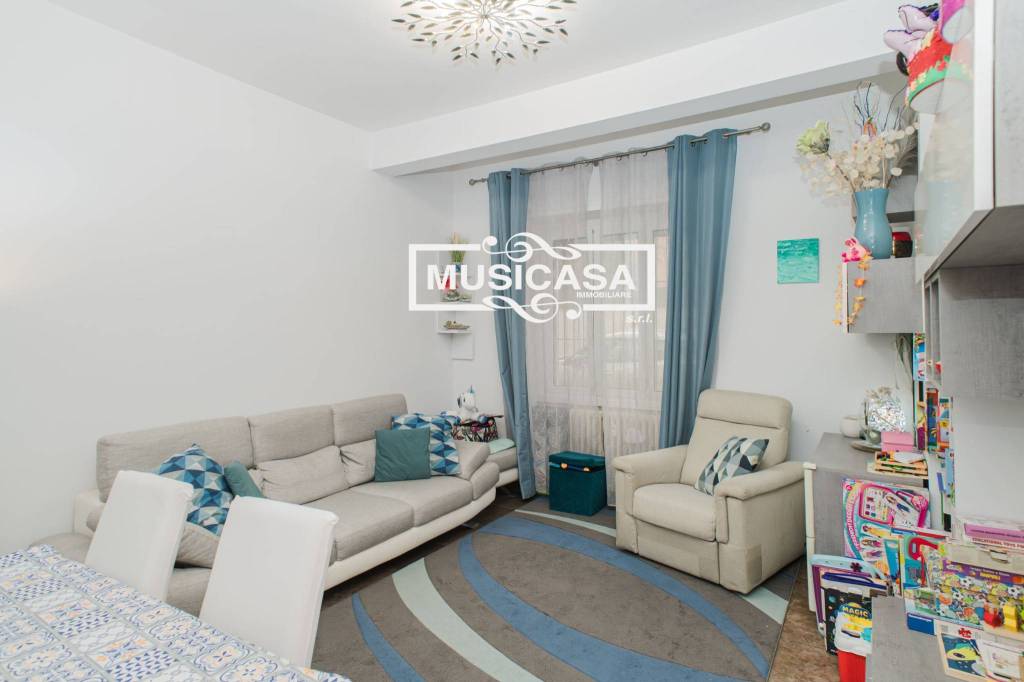 appartamento in vendita a Roma in zona Gianicolense