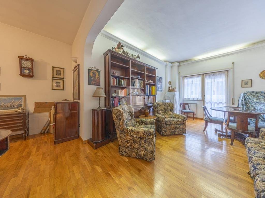 appartamento in vendita a Roma in zona Tuscolano