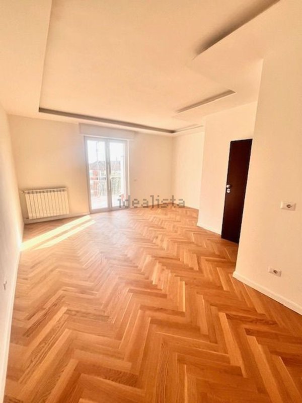 appartamento in vendita a Roma in zona Giuliano Dalmata