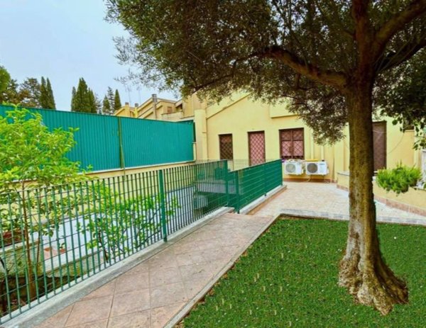 casa indipendente in vendita a Roma in zona Collatino