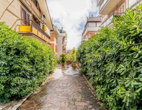 appartamento in vendita a Roma in zona Primavalle