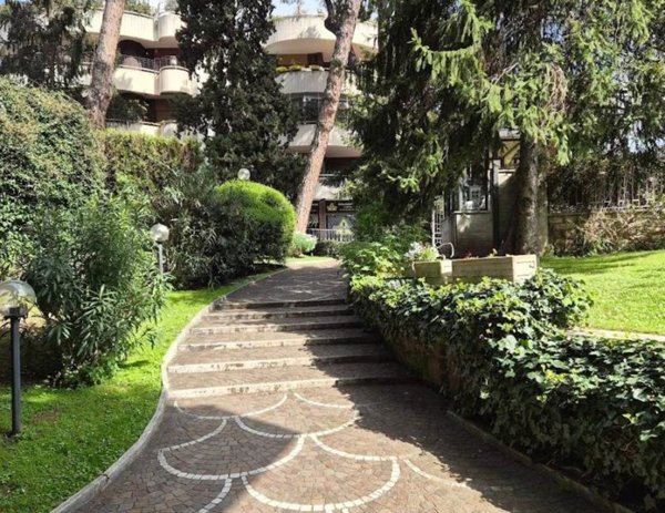 appartamento in vendita a Roma in zona Gianicolense
