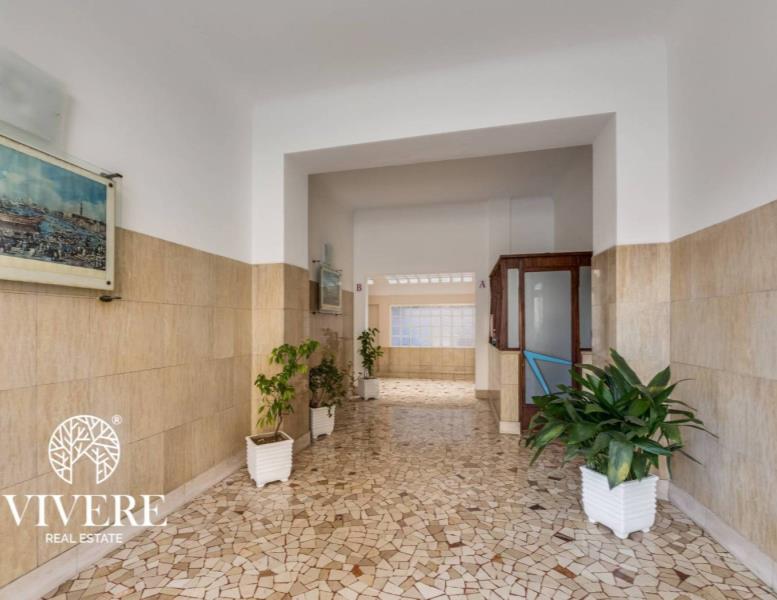 appartamento in vendita a Roma in zona Ostiense