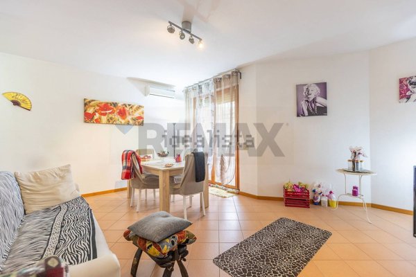 appartamento in vendita a Roma in zona Casal Monastero