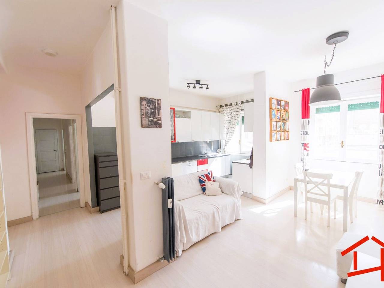 appartamento in vendita a Roma in zona Ostiense