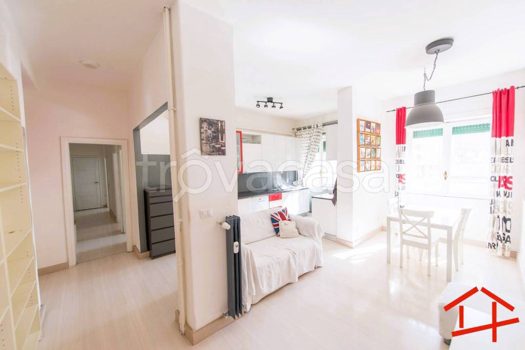 appartamento in vendita a Roma in zona Ostiense