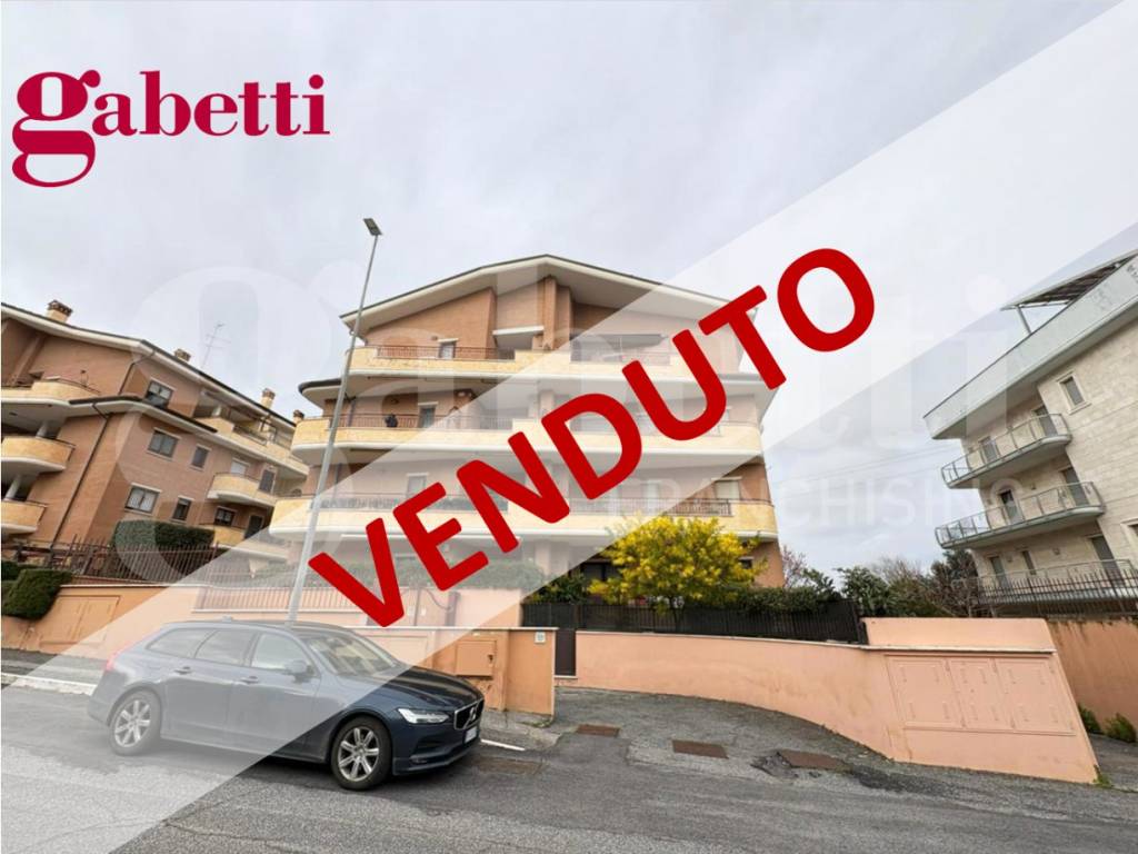appartamento in vendita a Roma in zona Massimina/Casal Lumbroso