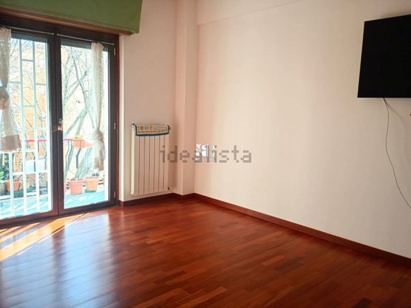 appartamento in vendita a Roma in zona Ardeatino