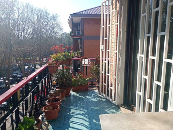 appartamento in vendita a Roma in zona Ardeatino