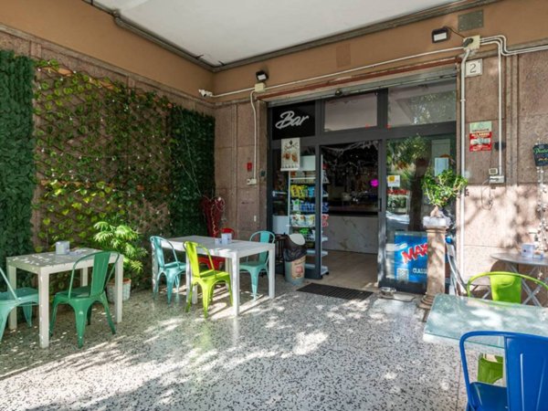negozio in vendita a Roma in zona Ostia