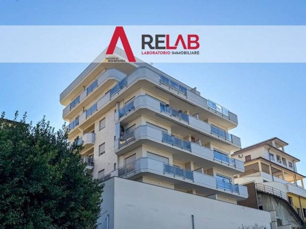 appartamento in vendita a Roma in zona Selva Candida