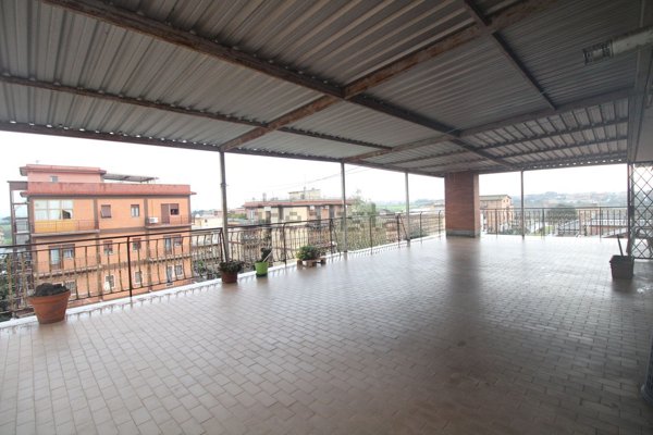 appartamento in vendita a Roma in zona Colle Prenestino