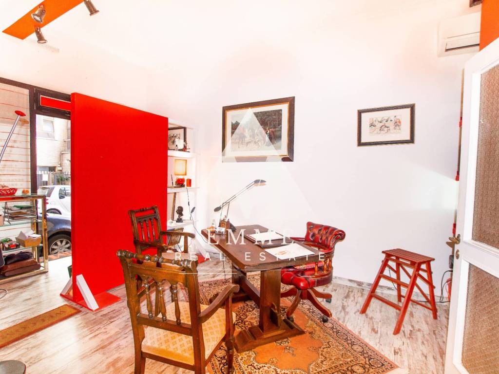 negozio in vendita a Roma in zona Monte Sacro/Talenti