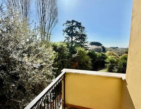 appartamento in vendita a Roma in zona Tor di Quinto