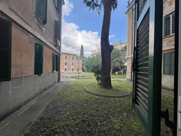 appartamento in vendita a Roma in zona Ostiense