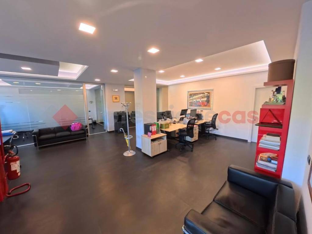 ufficio in vendita a Roma in zona Monte Sacro/Talenti