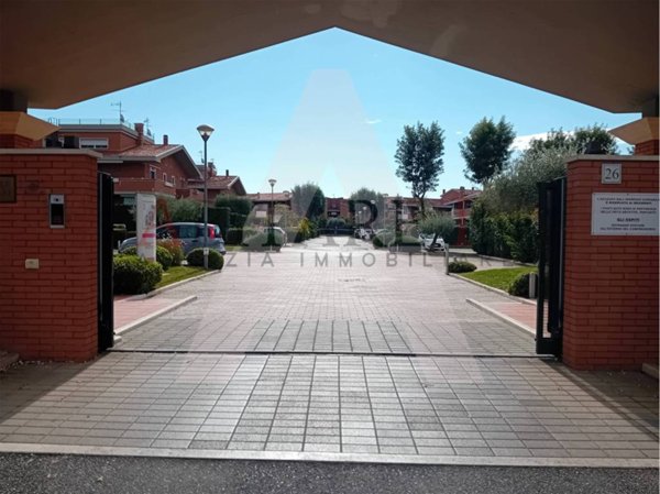 appartamento in vendita a Roma in zona Infernetto