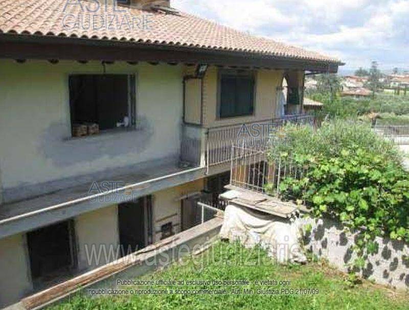 casa indipendente in vendita a Roma in zona Tor Vergata/Torrenova