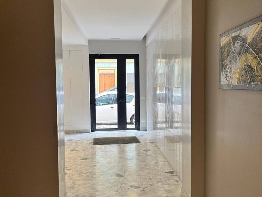 locale commerciale in vendita a Roma in zona Monte Sacro/Talenti