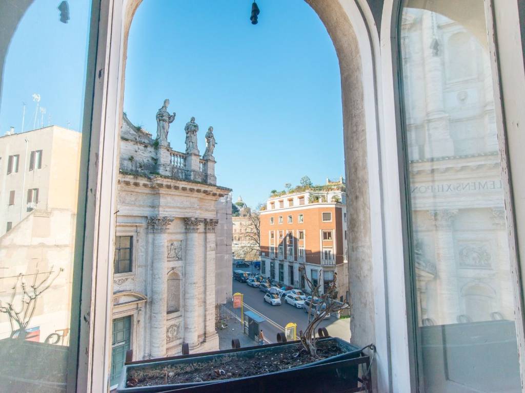 negozio in vendita a Roma in zona Centro Storico