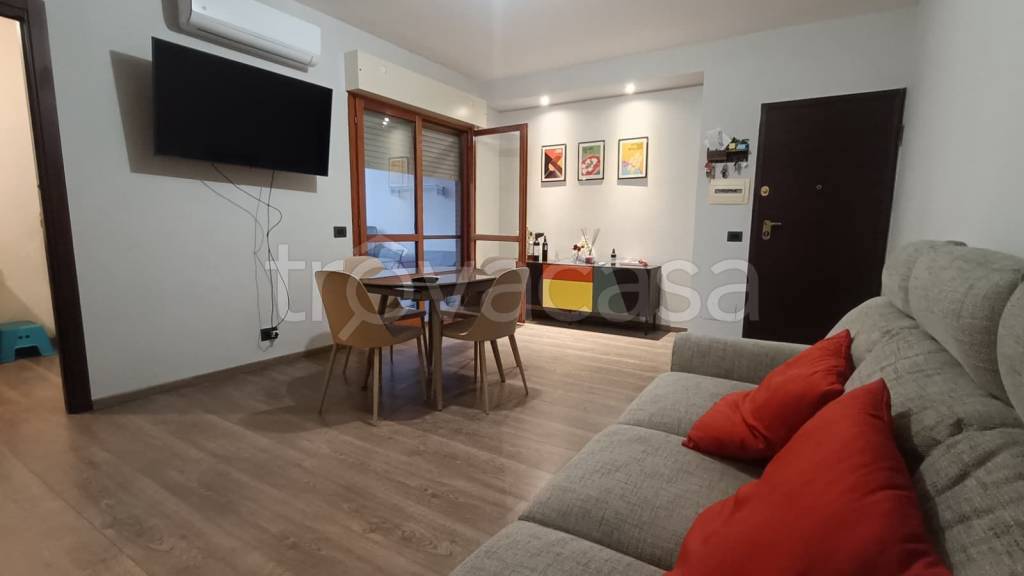 appartamento in vendita a Roma in zona Acilia