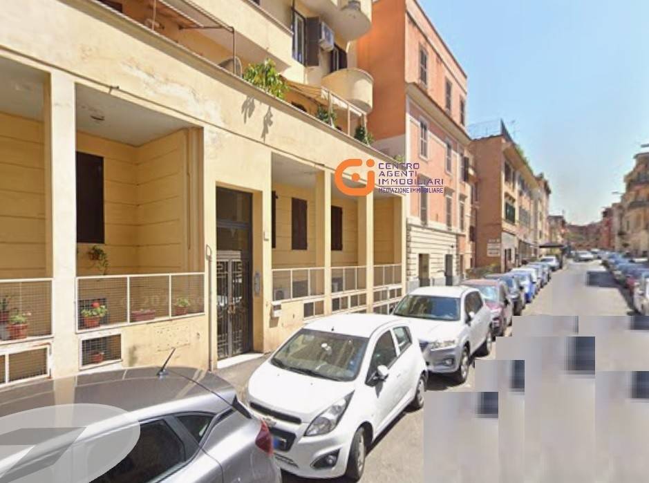 appartamento in vendita a Roma in zona Tuscolano