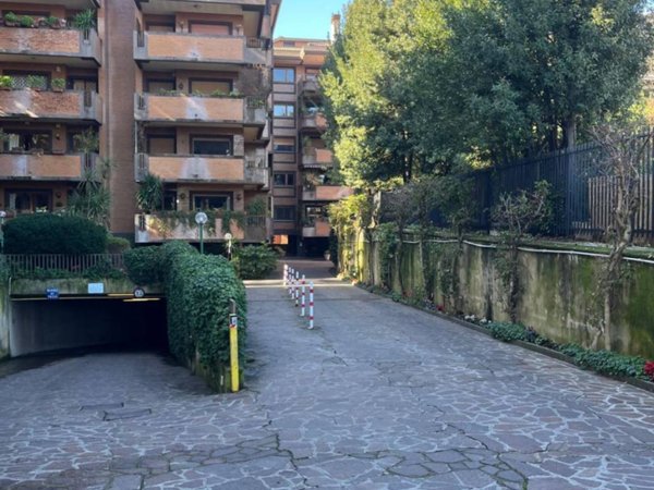 appartamento in vendita a Roma in zona Della Vittoria