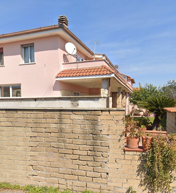 casa indipendente in vendita a Roma in zona Dragona/Bagnoletto