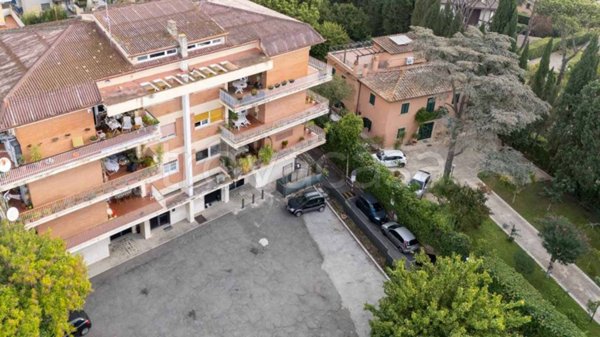 appartamento in vendita a Roma in zona Tor di Quinto