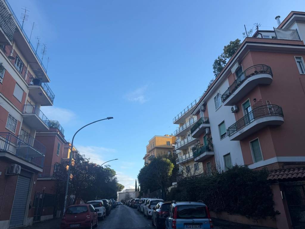appartamento in vendita a Roma in zona Gianicolense