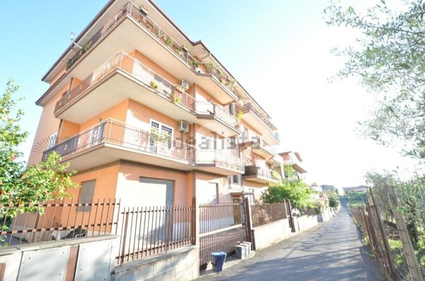 appartamento in vendita a Roma in zona Finocchio