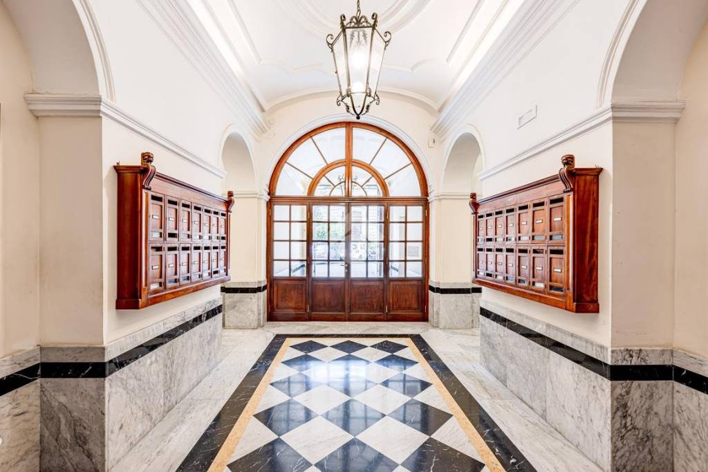 appartamento in vendita a Roma in zona Ludovisi/Sallustiano