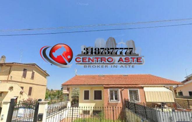 casa indipendente in vendita a Roma in zona Finocchio